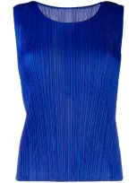 Issey Miyake Short Pleated Vest In Blue