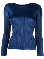 Issey Miyake Plisse Boat-neck Top In Blau