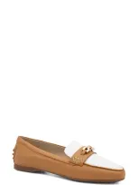 Amalfi By Rangoni Danzante Loafer In Carmel/ White Piumalux