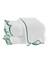 Matouk Cairo Scallop Bath Towel In Kelly Green