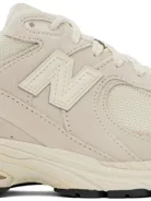 New Balance Taupe 2002r Sneakers In Calm Taupe