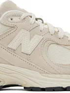 New Balance Taupe 2002r Sneakers In Calm Taupe