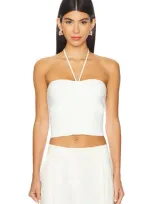 Alice And Olivia Linnie Ribbed-knit Halter Top In 白色