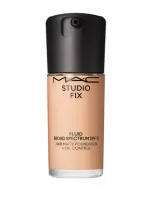 Mac Studio Fix Foundation Spf15 In White