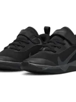 Nike Kids' Omni Multi-court Sneaker In Black