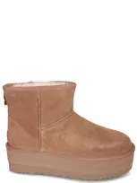 Ugg Boots In Brown