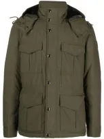 Woolrich Padded Multiple-pocket Jacket In Green