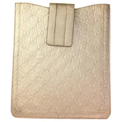 Pre-owned Gucci Silver Leather Purse