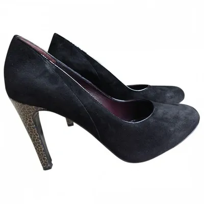 Pre-owned Vanessa Bruno Black Suede Heels