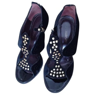 Pre-owned Vanessa Bruno Pumps In Black