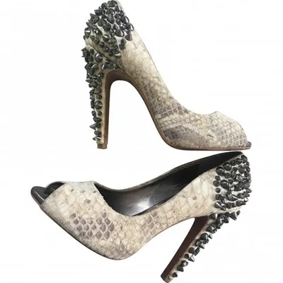 Pre-owned Sam Edelman Heels In Grey