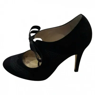 Pre-owned Lk Bennett Heels In Black