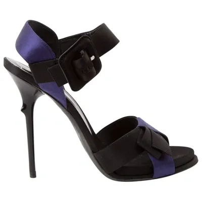 Pre-owned Roger Vivier Sandals In Black