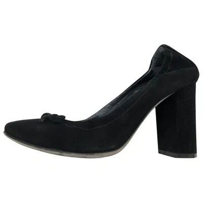 Pre-owned Sergio Rossi Heels In Black