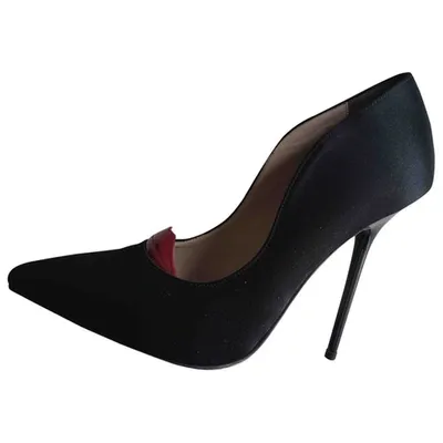 Pre-owned Giannico Heels In Black