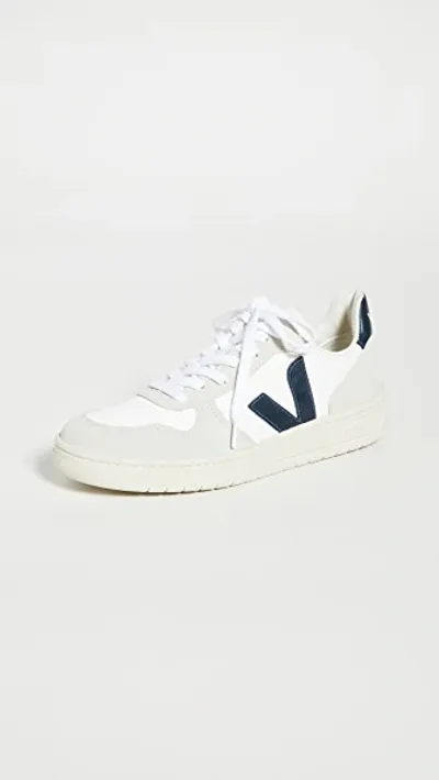 Veja V-10 Sneakers In White