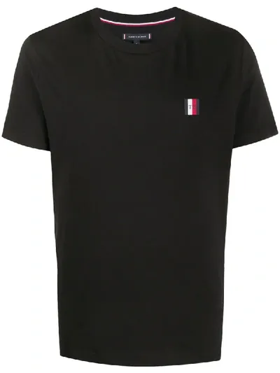 Tommy Hilfiger Chest Logo T-shirt In Black