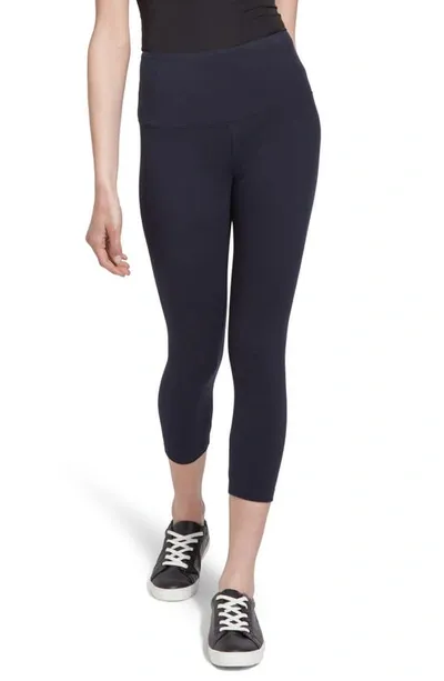 Lyssé Flattering Crop Leggings In Midnight