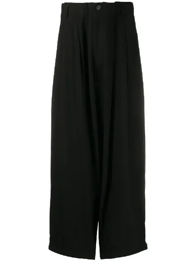 Yohji Yamamoto Cropped Loose Fit Trousers In Black