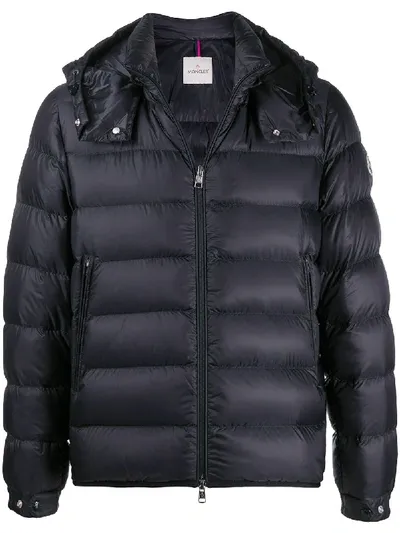 Moncler Gesteppte Jacke Mit Logo-print In Blue