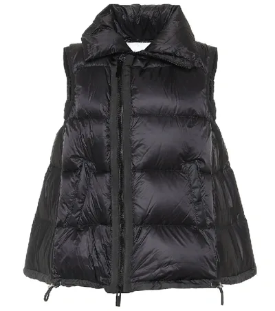 Sacai Nylon Turtleneck Down Vest In Black