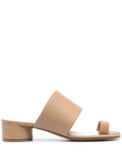 Maison Margiela Tabi-toe 40mm Leather Mules In Beige