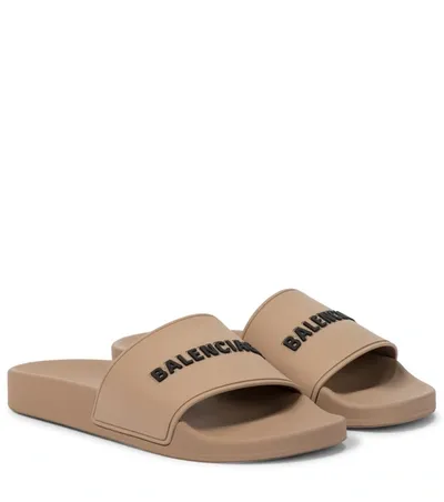 Balenciaga Logo Rubber Slides In Beige/black