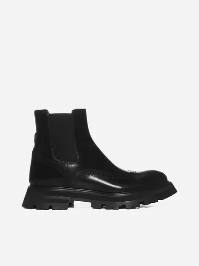 Alexander Mcqueen Exaggerated-sole Leather Chelsea Boots In Black