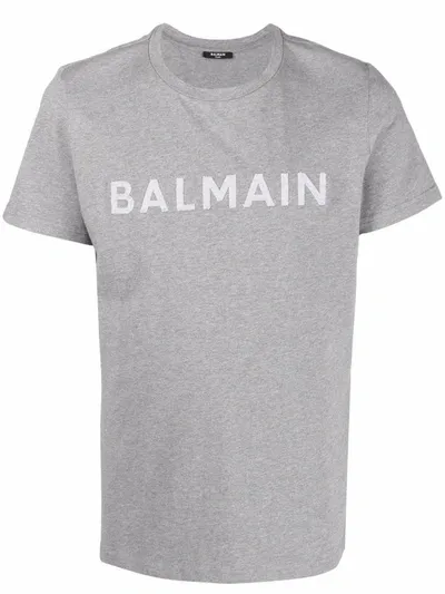 Balmain T-shirt With Pale Logo Appliqué In Gris Chin Fonc Gris Chin Clair