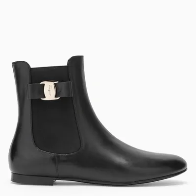 Ferragamo Leelo Bow-detailed Leather Chelsea Boots In Black