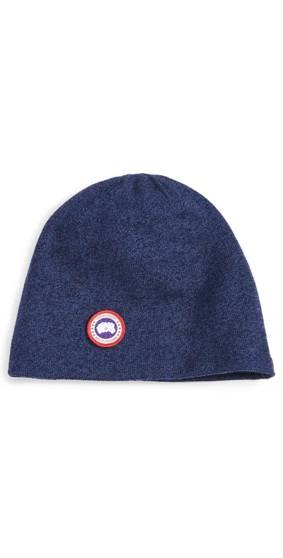 Canada Goose Logo Patch Knitted Beanie In Blue