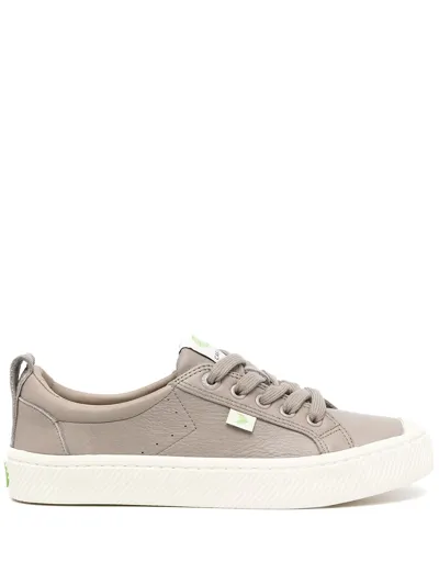 Cariuma Oca Flatform Sneakers In Cloud Grey