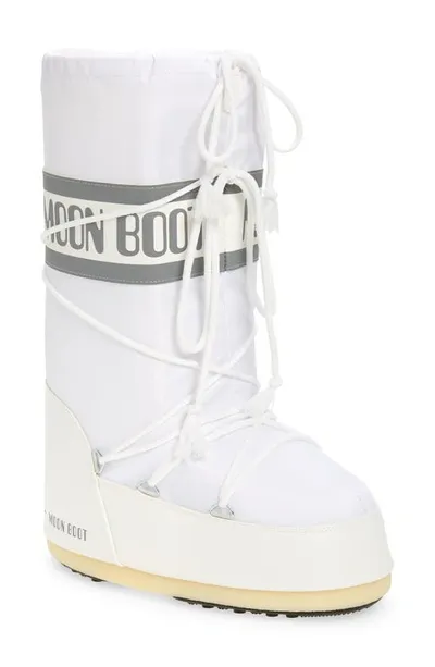 Moon Boot White Classic Icon Snow Boots