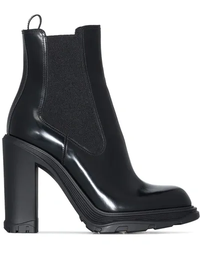 Alexander Mcqueen Tread Heeled Chelsea Boots In Black