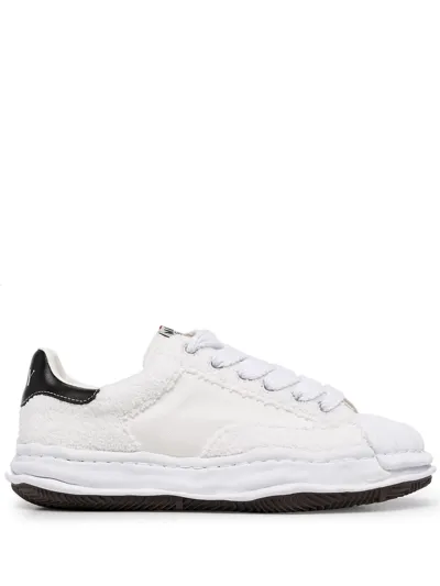 Miharayasuhiro Low-top Lace-up Trainers In Weiss