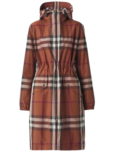 Burberry Signature Check-print Parka Coat In Braun