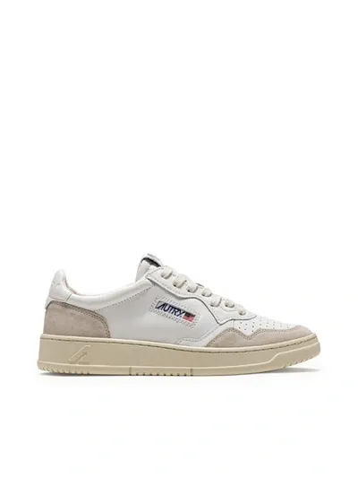 Autry Sneakes Uomo Medalist Low In Pelle E Suede Bianco In White