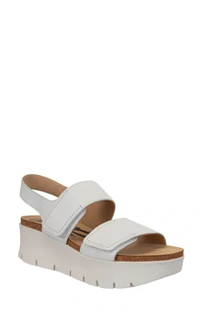 Otbt Montane Platform Sandal In Dove