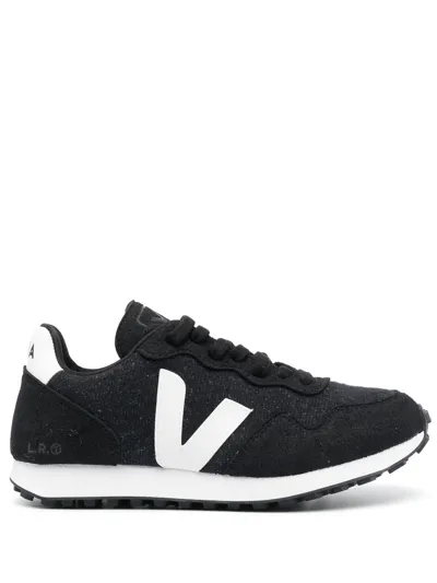 Veja Faux-leather Low-top Sneakers In Black