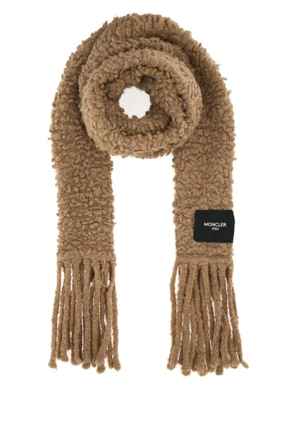 Moncler Genius Biscuit 2 Moncler 1952 Scarf Camel  Donna Tu In Brown