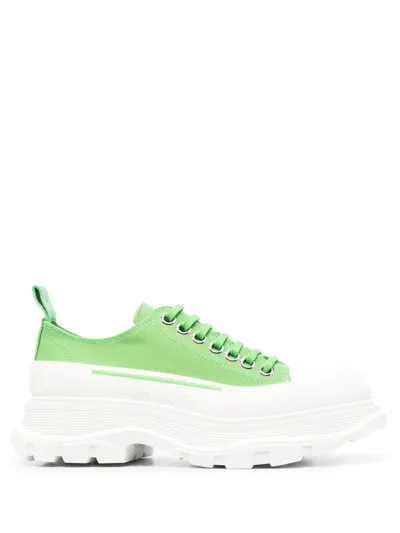 Alexander Mcqueen Tread Platform Sneakers In Grün