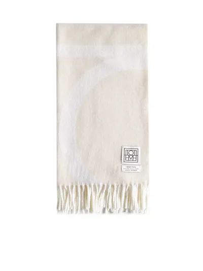 Totême Scarf In White