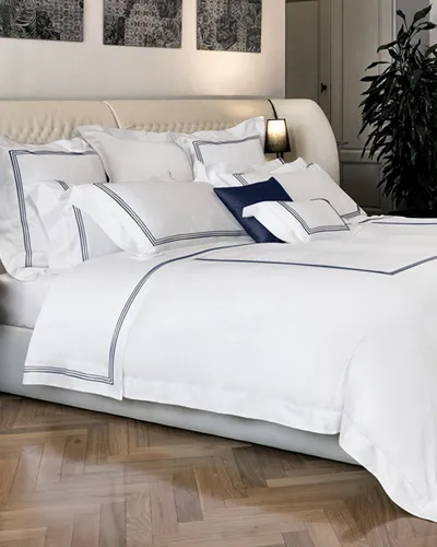 Signoria Firenze Granduca 600 Thread Count Queen Duvet Cover In White/dark Blue