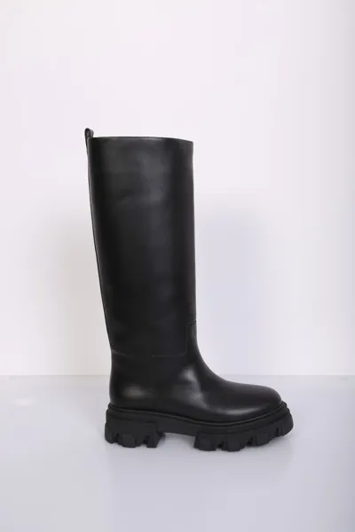 Gia Borghini Rubber Tread Sole Perni Boots In Black