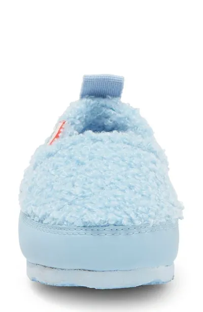 Hunter Kids' Water Resistant Fleece Slipper In Blue Frost