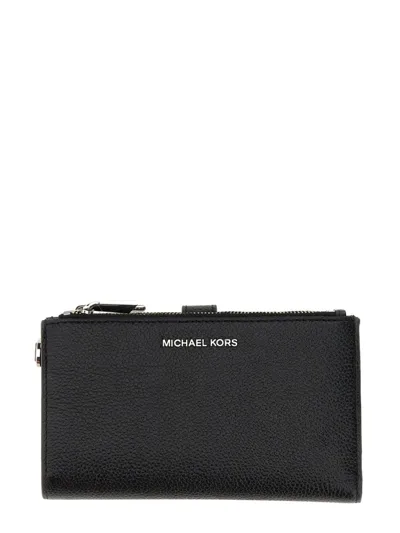 Michael Michael Kors Adele Zipped Wallet In 黑色