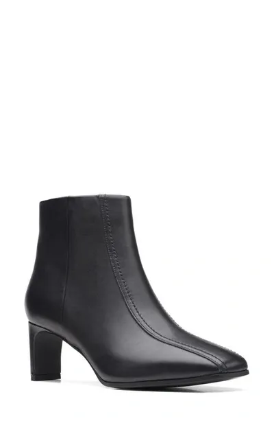 Clarks Seren 55 Bootie In Black