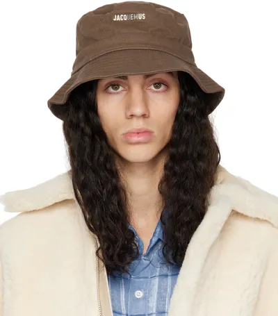 Jacquemus Le Bob Gadjo Bucket Hat In Brown