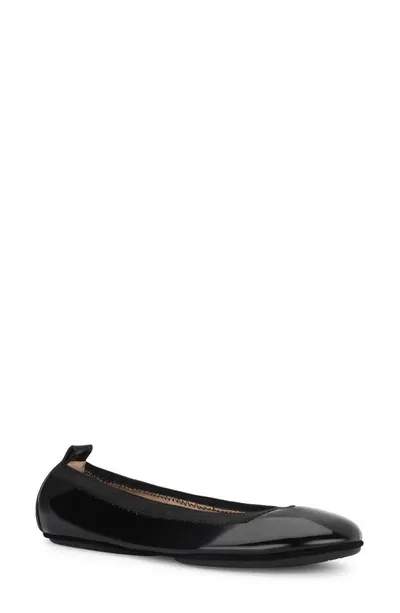 Yosi Samra Samara Foldable Ballet Flat In Black Patent