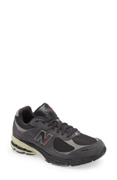 New Balance 2002r Sneaker In Black